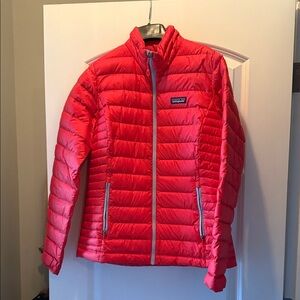 Patagonia woman’s puffer